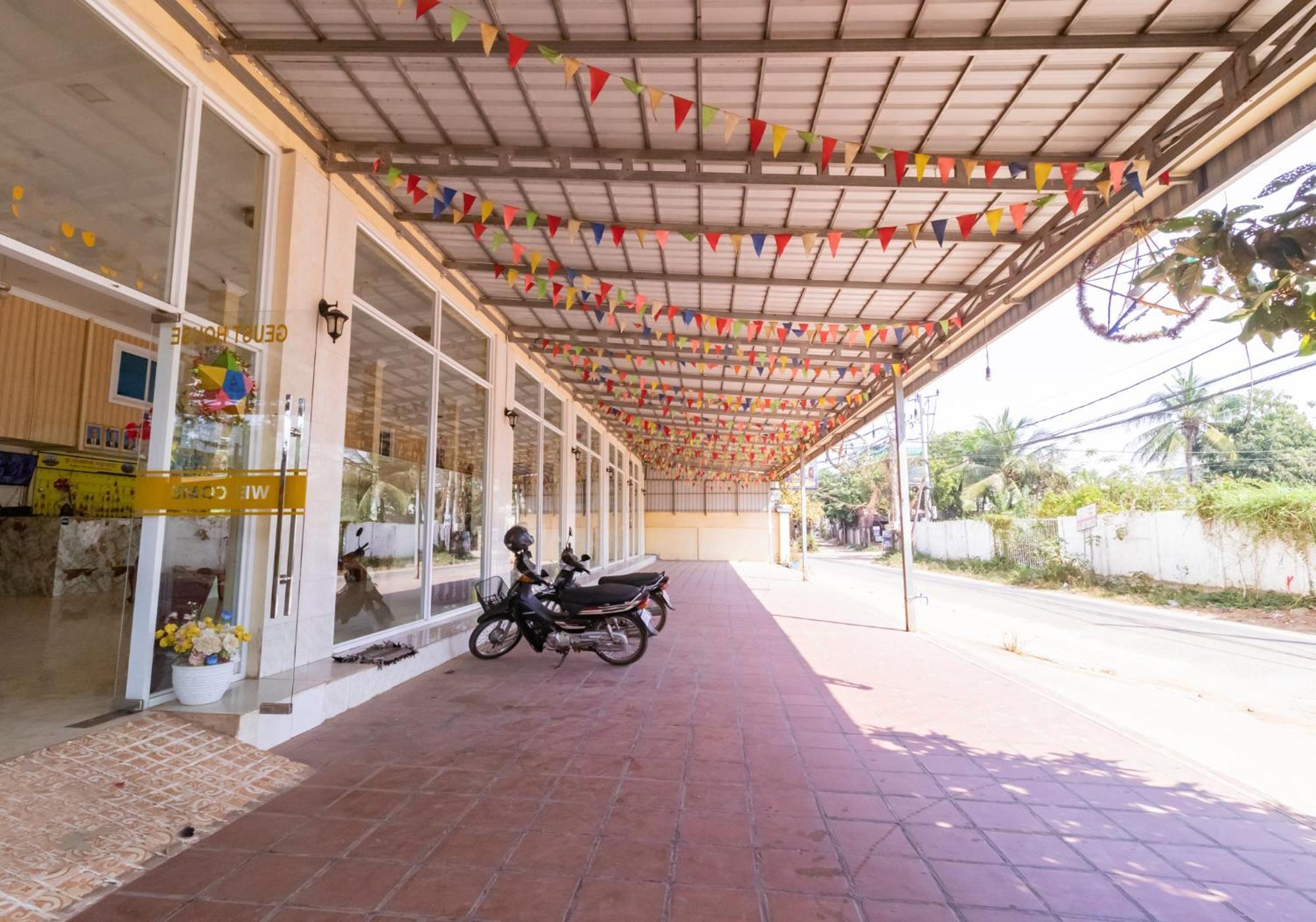 Angkor Apsara Guesthouse シェムリアップ エクステリア 写真
