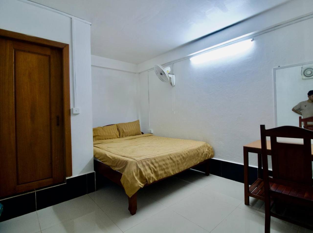 Angkor Apsara Guesthouse シェムリアップ エクステリア 写真